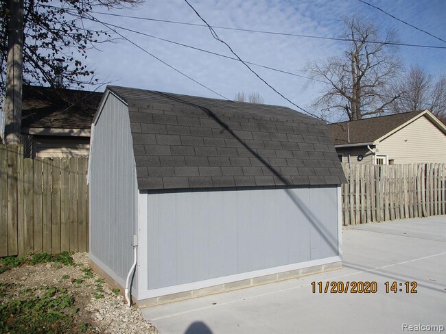 Photo - 160 Roehrig St