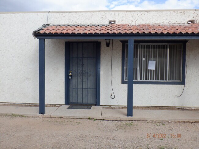 Photo - 1535 E 29th Ave