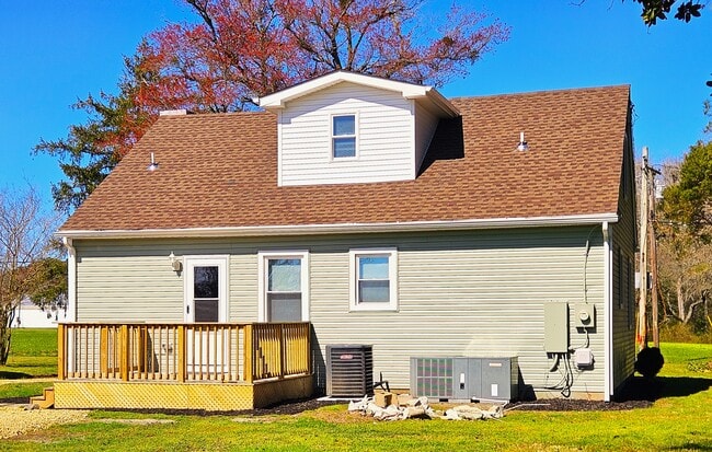 Photo - 1840 Cedar Hall Rd