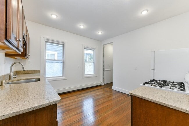 Photo - 45 Beech Glen St Unit 2