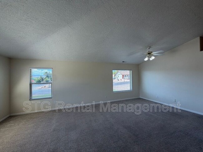 Photo - 3182 S Bloomington Dr W