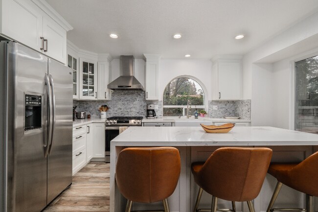 Photo - 9161 Kneeland Ct