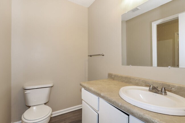 Photo - 2828 Lumpkin Rd Unidad B