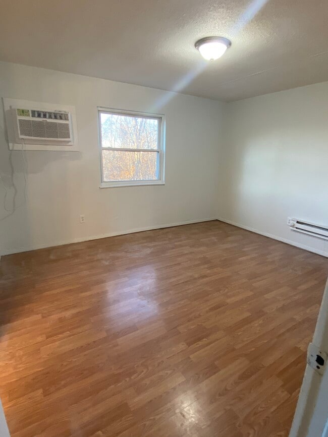 Dormitorio - 3935 Linden Ave Unidad 10