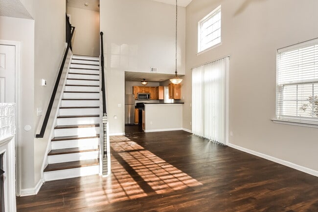 Photo - 124 Swanee Ln