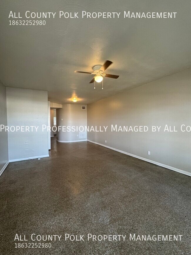 Fantastic 1 Bedroom Duplex for Rent! Apartment Plant City, FL