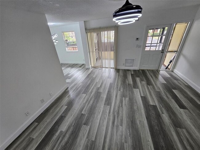 Photo - 6603 Winfield Blvd