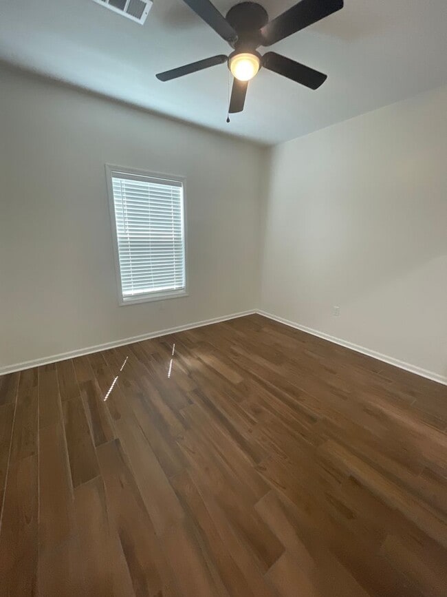 Photo - 4714 Antosh Cir Unit 3