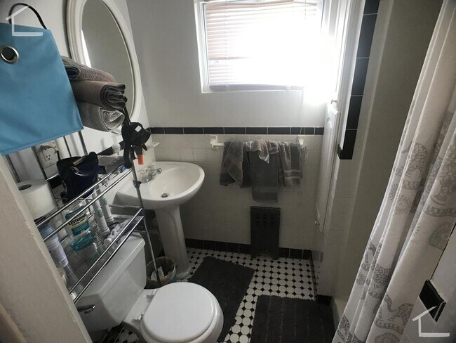 Photo - Charming 1 Bedroom-