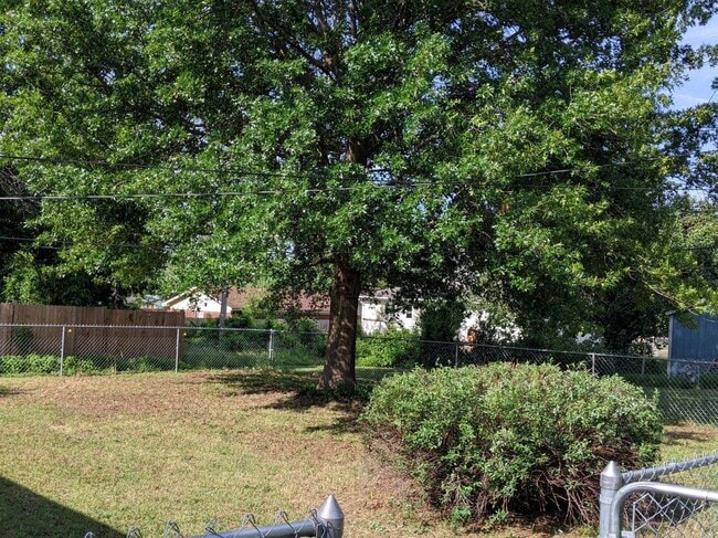 Photo - 230 S Burdick St