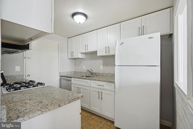Building Photo - 4600 Duke St Unit 603 Rental