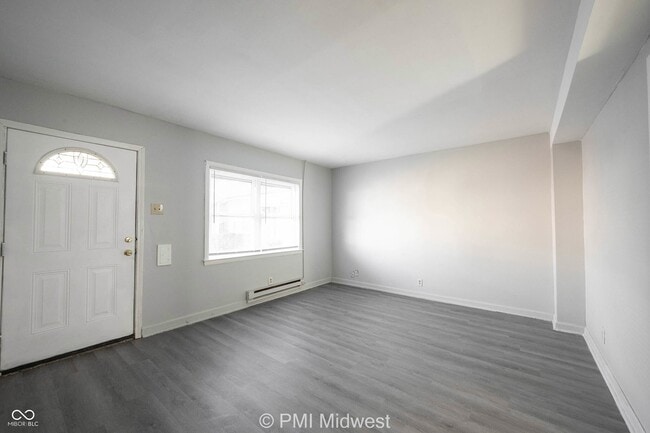 Photo - 3725 N Sherman Dr Unit 3