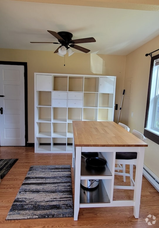 Building Photo - 1074 S Beacon St Rental