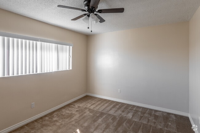 1HAB, 1BA - 650 ft²