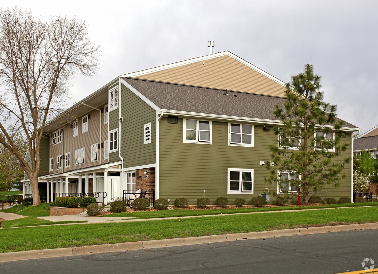 Photo - Chancellor Manor Apartments