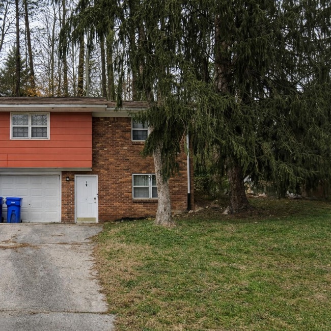 Building Photo - 5706 Wilder Rd Unit A