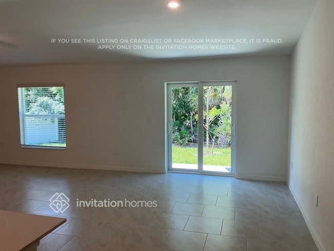 Photo - 21237 Pemberton Ave