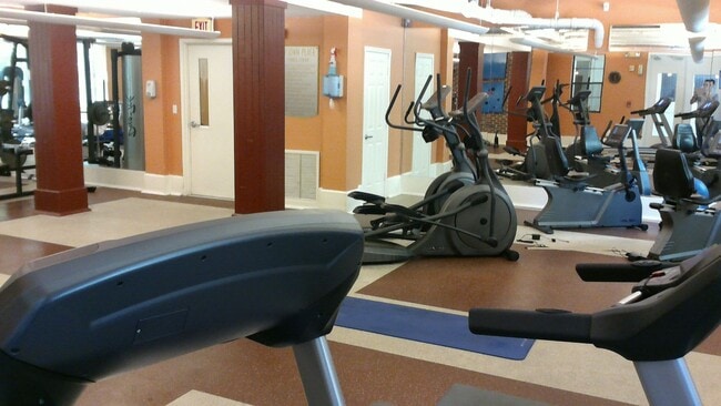 Photo - Newly Renovated Downtown 2 BDRM Condo