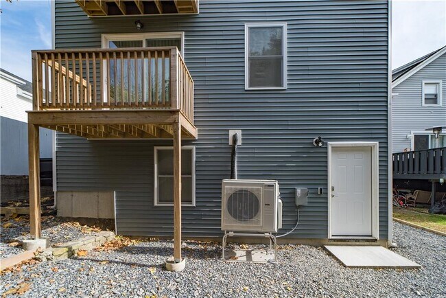 Photo - 44 Hall St Unit 0