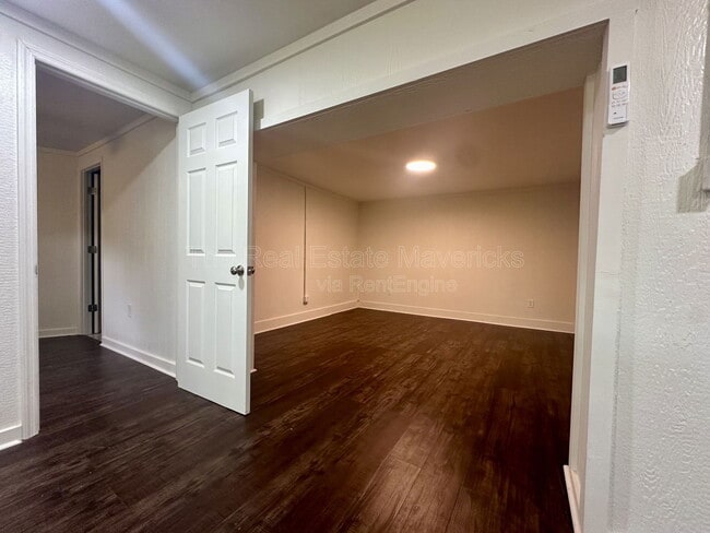 Photo - 5640 US-41 Unit 11-1