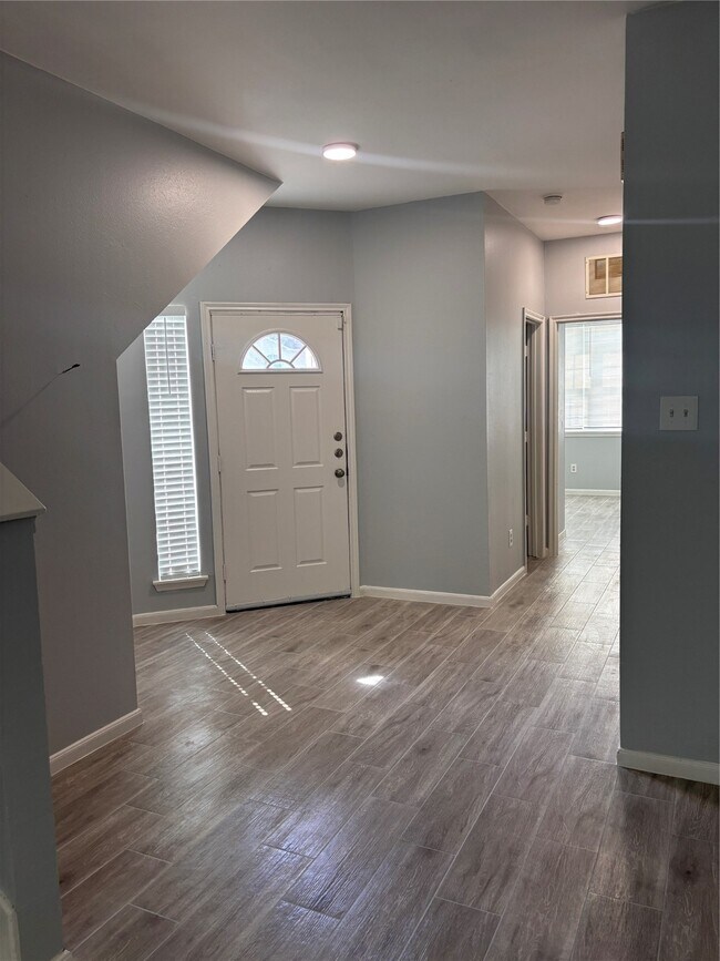Photo - 6410 Waldron Dr