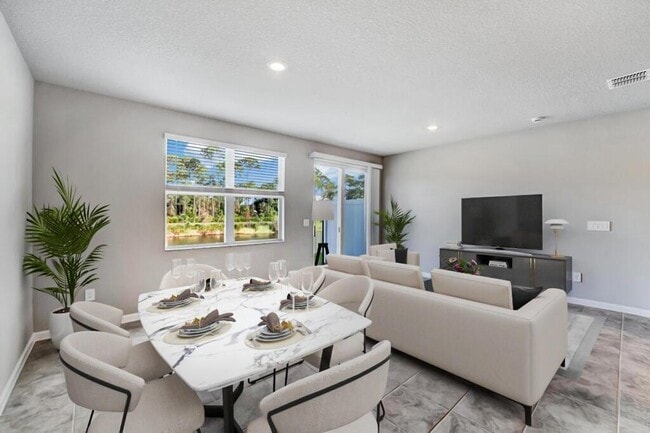 Photo - 5748 SE Edgewater Cir