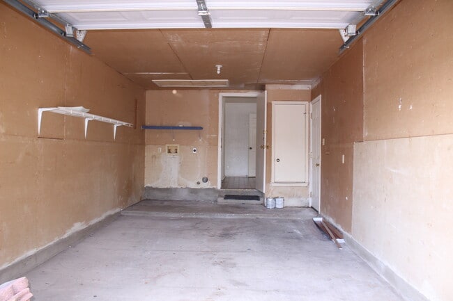 Photo - 9406 Kempler Dr Unidad A