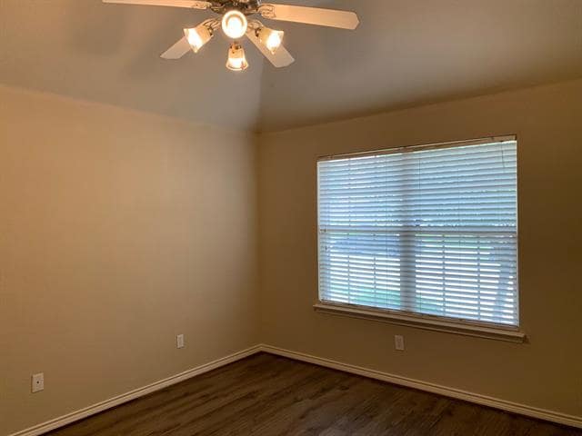 Photo - 2107 Colby Ln