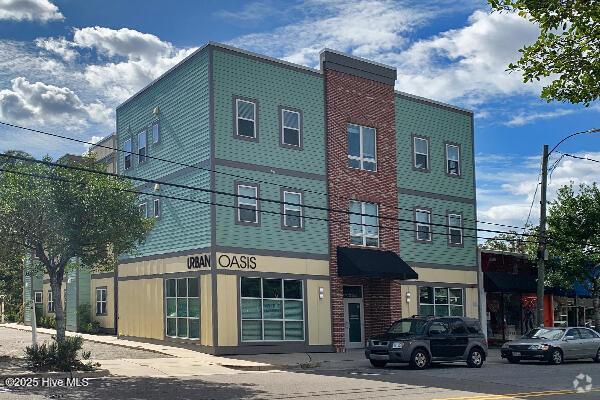 Building Photo - 608 Castle St Unit 302 Rental