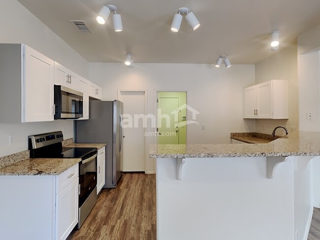 Photo - 16864 W Tasha Dr