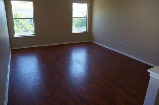 Photo - 2704 Vinson Ct