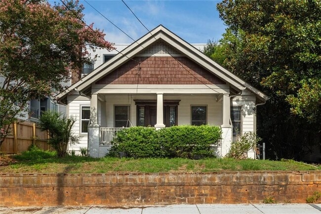 Building Photo - 257 Stovall St SE