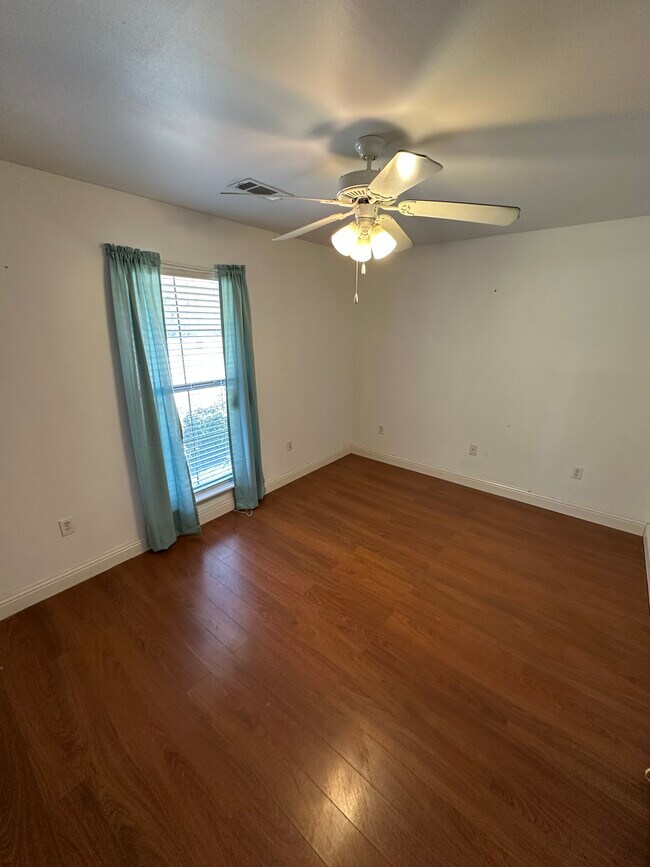 Photo - 48163 Sibley Rd