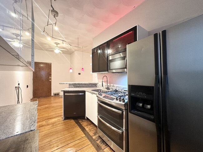 Photo - 124 Almy St Condo