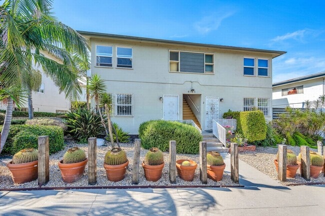 Photo - Charming 1+1 in Baldwin Hills Unit 08