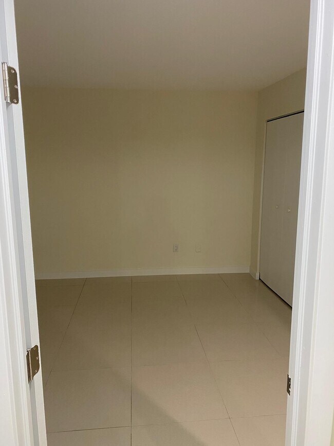 4190 NW 79th Ave Apartment For Rent In Doral FL ForRent 4190-nw-79th-ave-apartment-for-rent-in-doral-fl-forrent