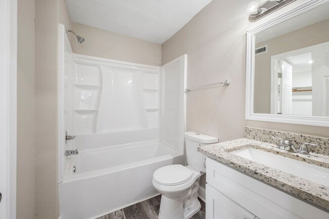 Photo - Newly remodeled Unit Ready for you! Unit 709 Vass C