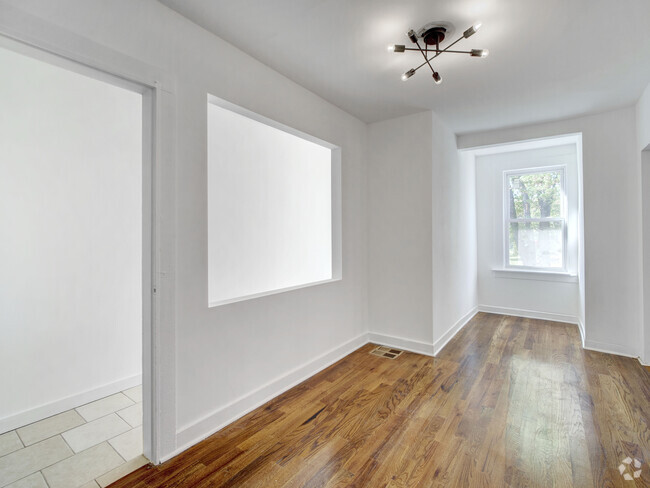 Building Photo - 204 Montrose Ave Unit D Rental