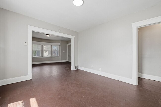 11611 Fairport Ave Unit Up