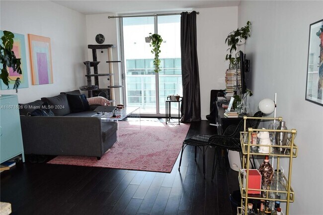 Photo - 185 SW 7th St Unit 2814