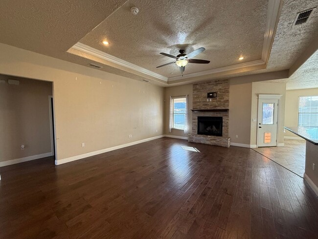 Photo - 4 Bed Brick Home! Parkview School District...