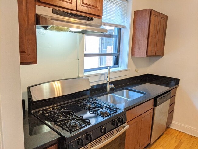 Photo - 800 Sherman Ave