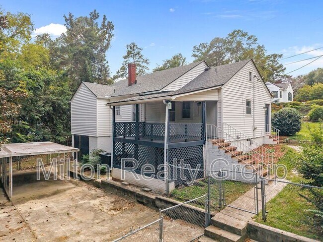 Photo - 1932 Dogwood St