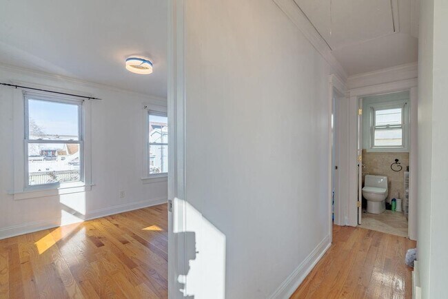 Photo - 179 Hobart Ave