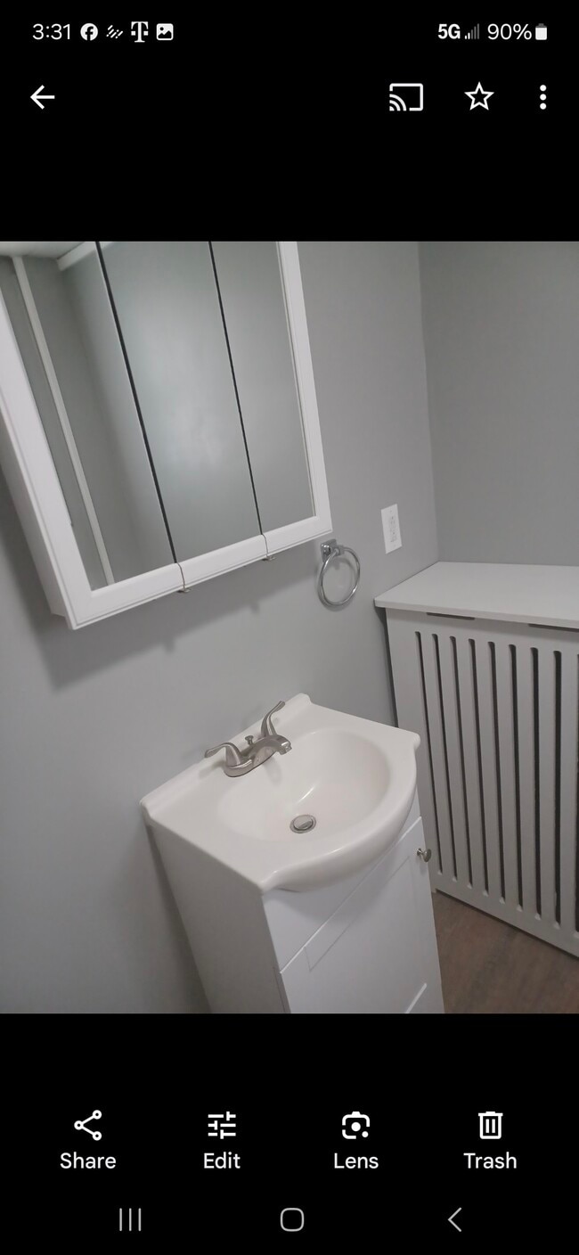 Building Photo - 56 Diamond Ave Unit 2