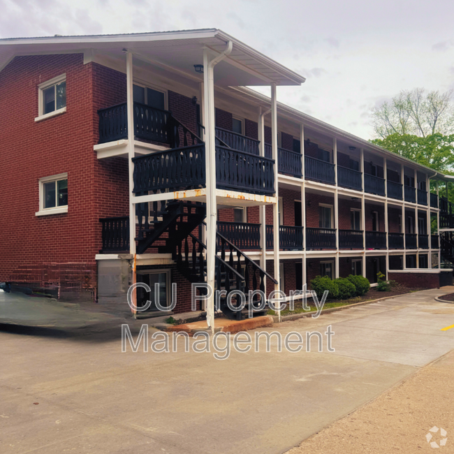Building Photo - 711 W Church St Unit Apt 11