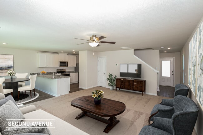 Photo - 336 Sundew Rd