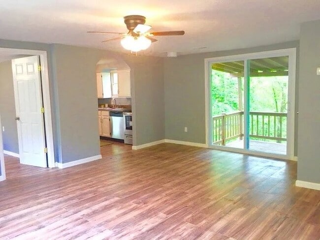 Photo - 3566 Richardson Rd