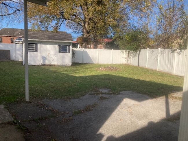 Photo - 205 S Dillon St