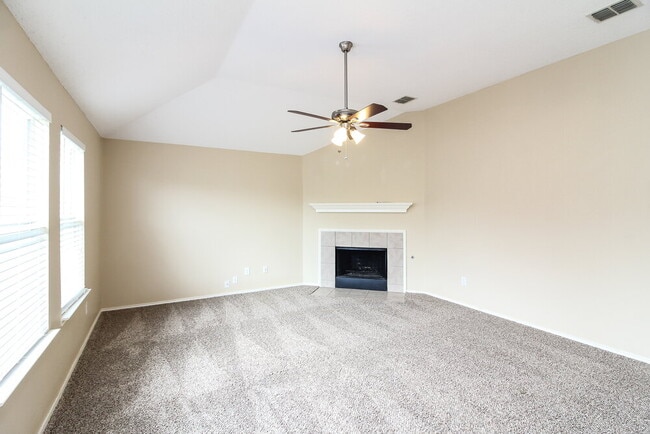 Photo - 2024 Northridge Dr